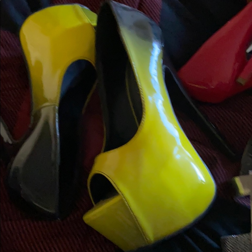 Pumps - Picture 5 of 6